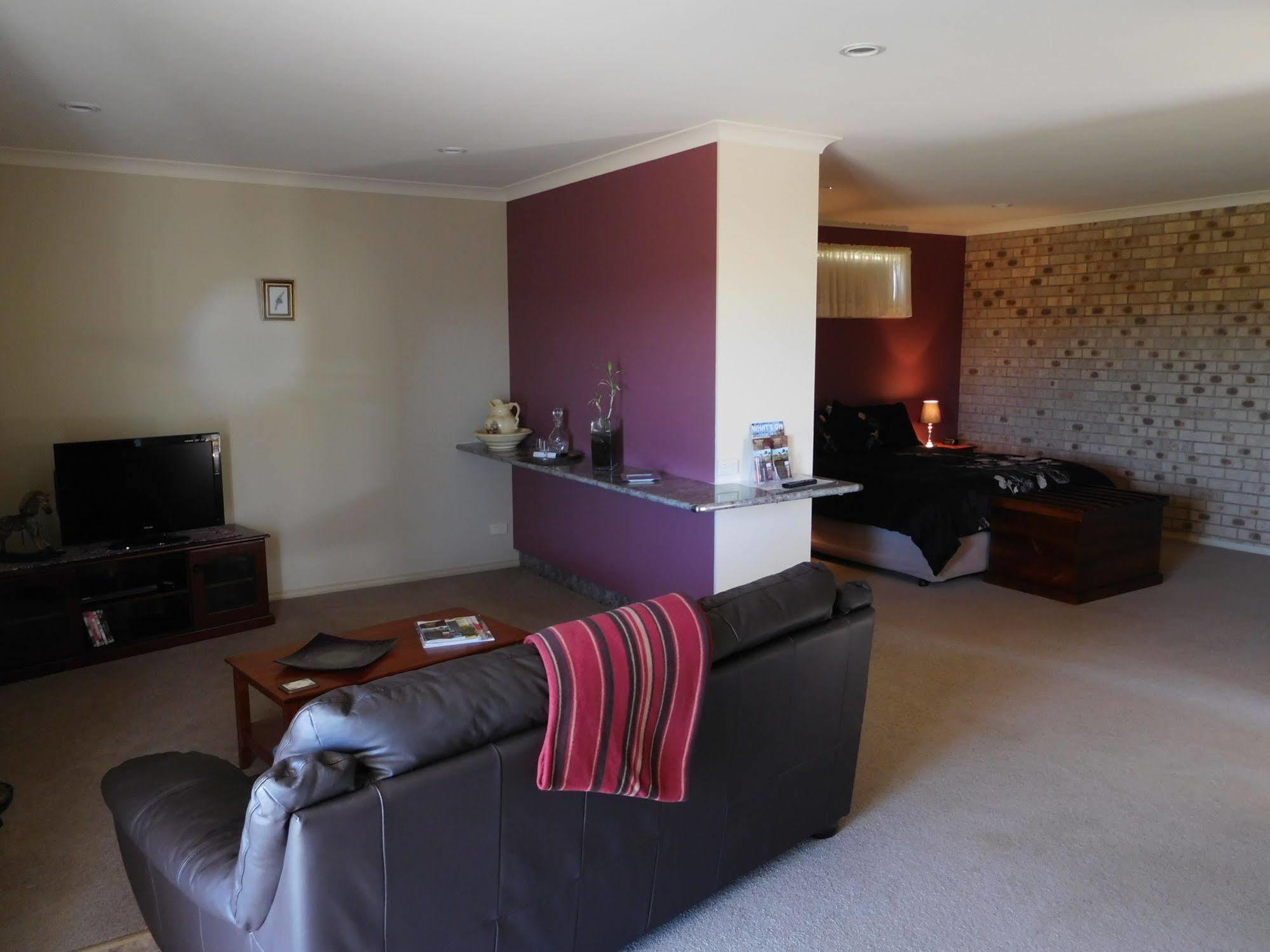 Milawa Muscat Retreat B&B ภายนอก รูปภาพ