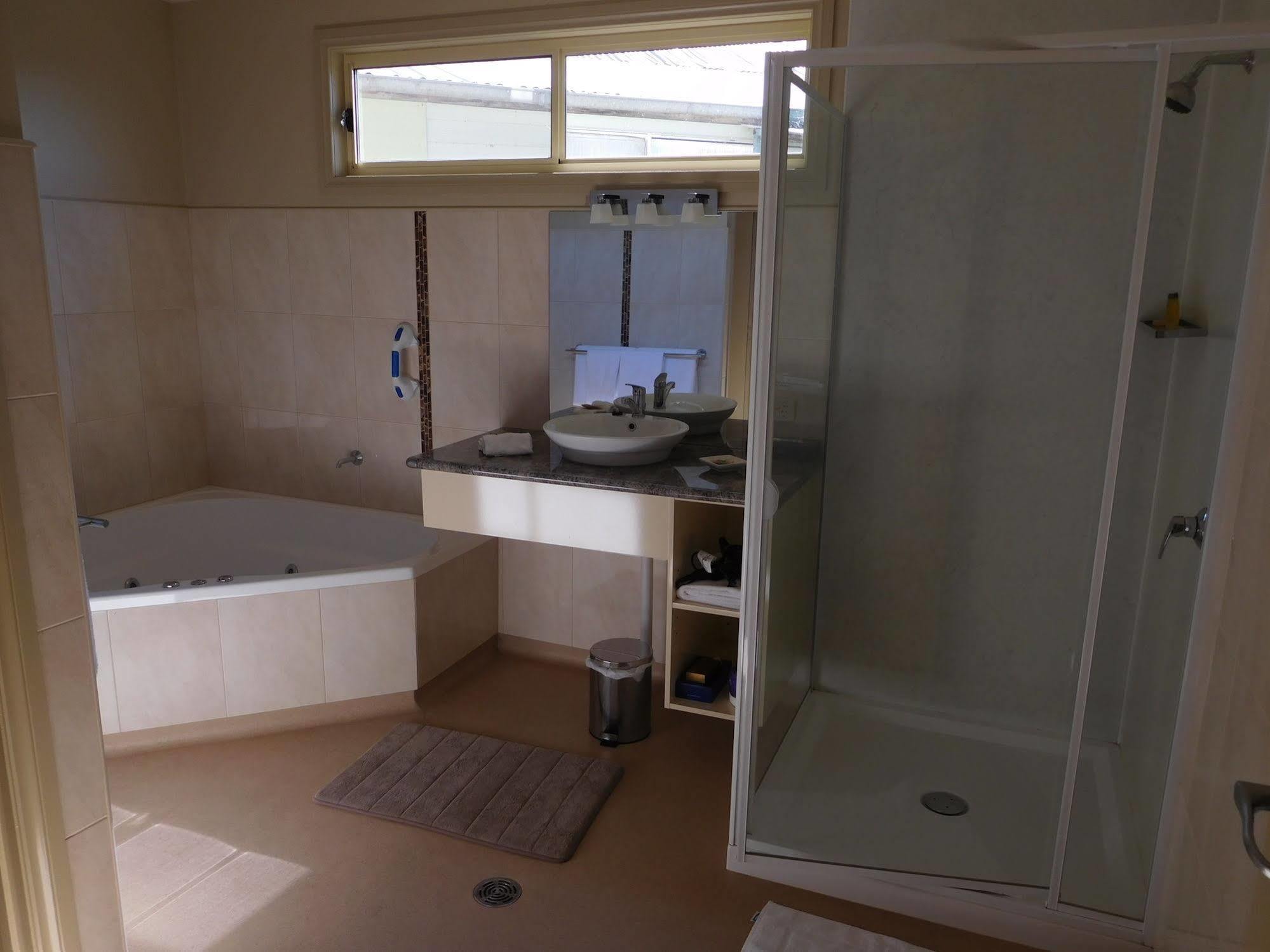 Milawa Muscat Retreat B&B ภายนอก รูปภาพ